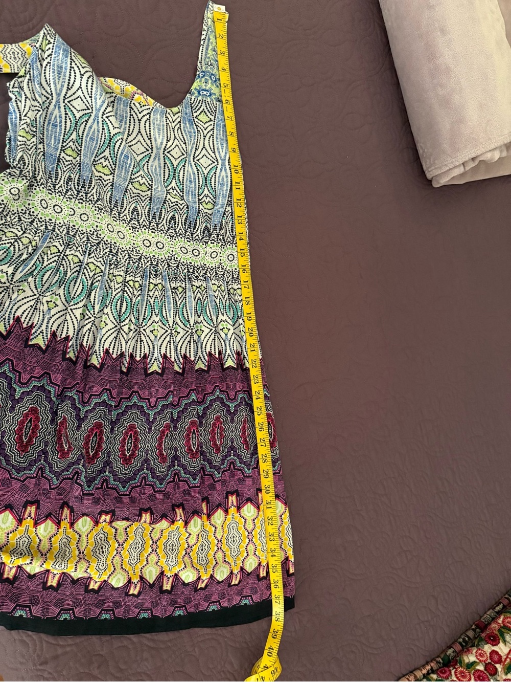 Woman’s Dress - Picture 10 of 11